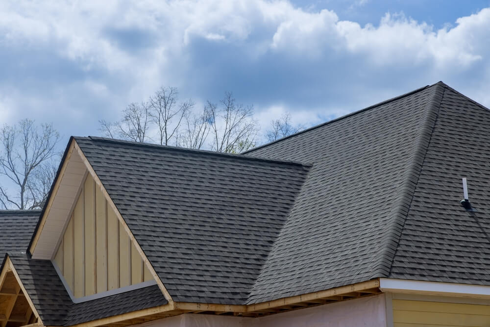 How Long Do Asphalt Shingles Last? A Comprehensive Guide for Homeowners